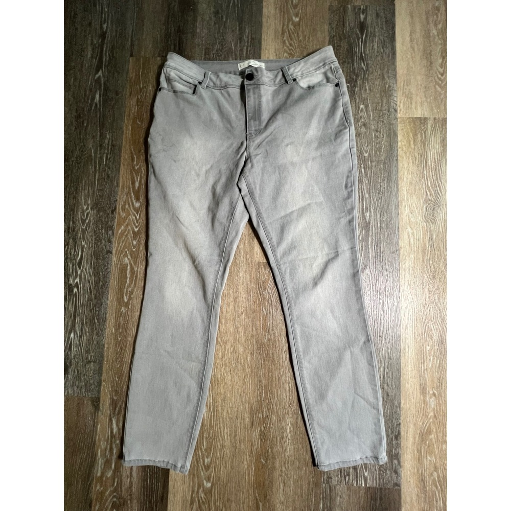 C. 1946 Denim Jeans Womens 16 Grey Straight Leg Mid Rise Contemporary 4347